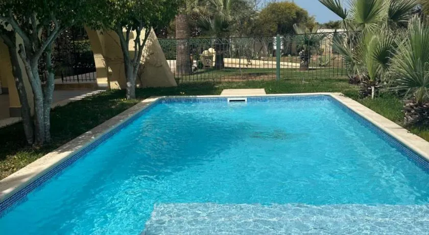 Penthouse cosy avec piscine privée - Image 1