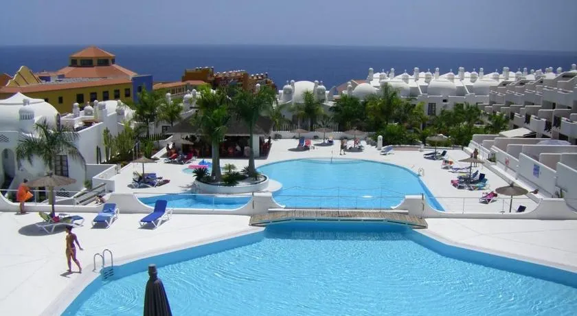 BLU PARADISE COSTA ADEJE - Heated Pool - Image 1