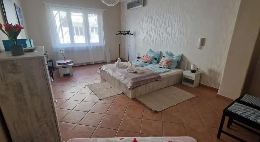 Jackpot Apartman - Image 1