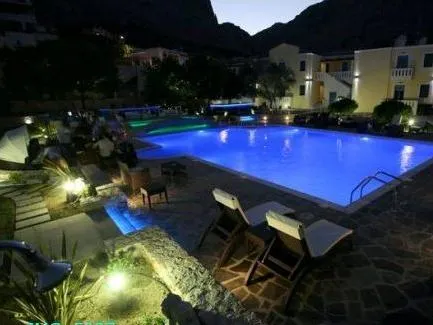 Pearl Bay Hotel Apartments - Image 1