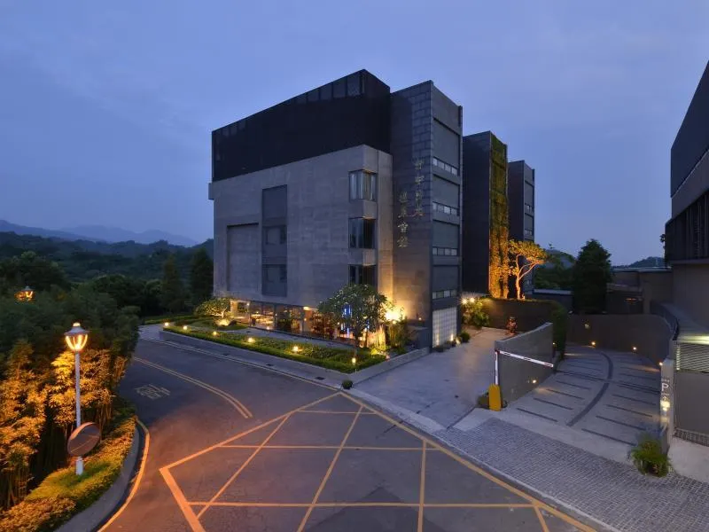 The Sun Hot Spring & Resort - Image 1