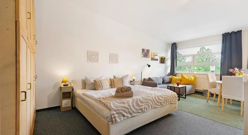 Studio-Apartment - Image 1