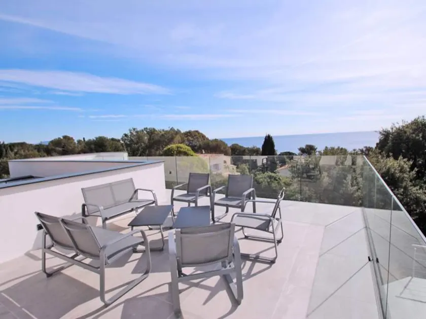 Villa de standing avec piscine privée - 10 personnes - Vue mer - Climatisation - WiFi - Les... - Image 1