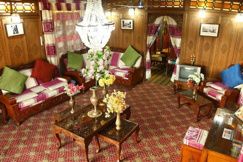 Aziz Palace - Group Of House Boats - Image 1