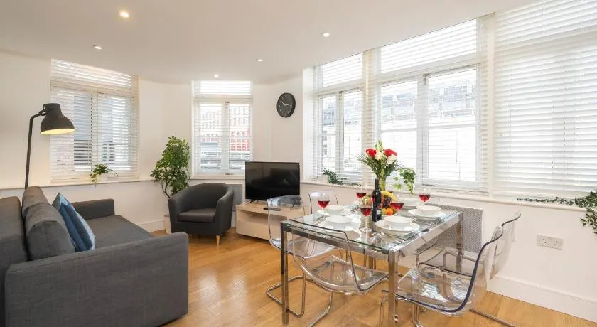 Farringdon Apartments - Image 1
