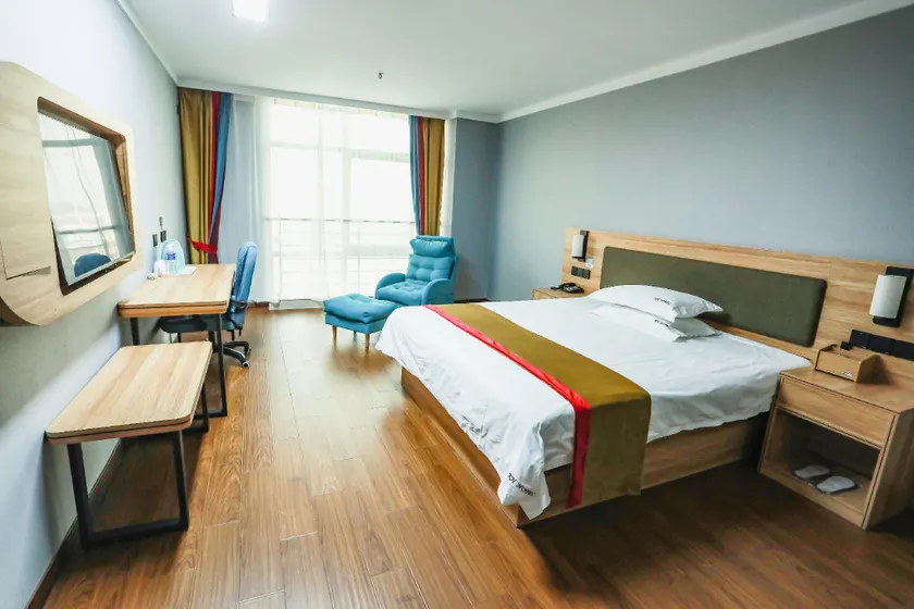 Kaihao Smart Hotel (Nantong University Affiliated Hospital East Campus) - Image 1