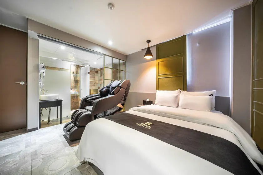 Seongnam Casa Hotel - Image 1