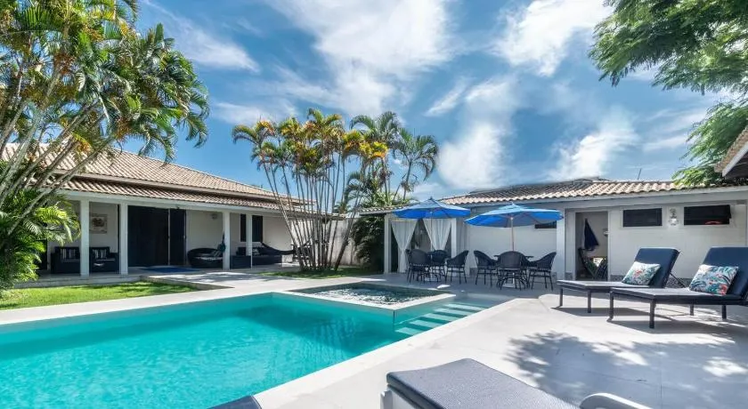 Deliciosa casa em Geribá com hidromassagem e área gourmet - Image 1