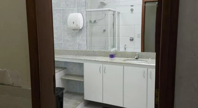 Sefiroh Hostel Masculino - Image 1