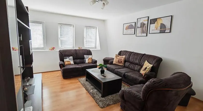 Apartman - stan na dan LENJINKA - Image 1