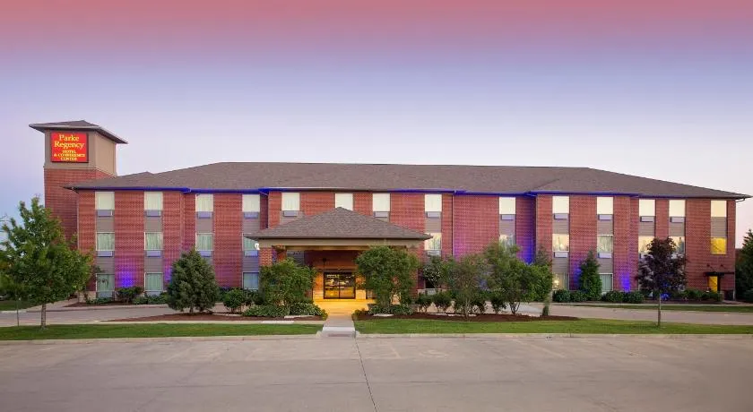 Parke Regency Hotel & Conference Center - Image 1
