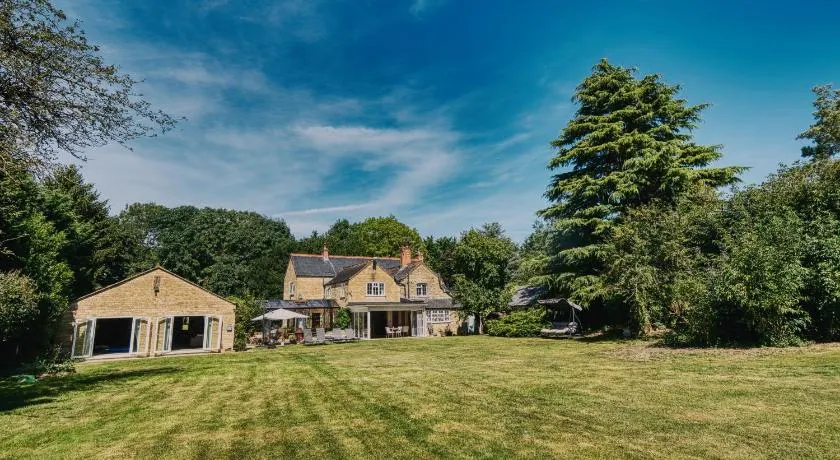 York Cottage House & Spa - Image 1