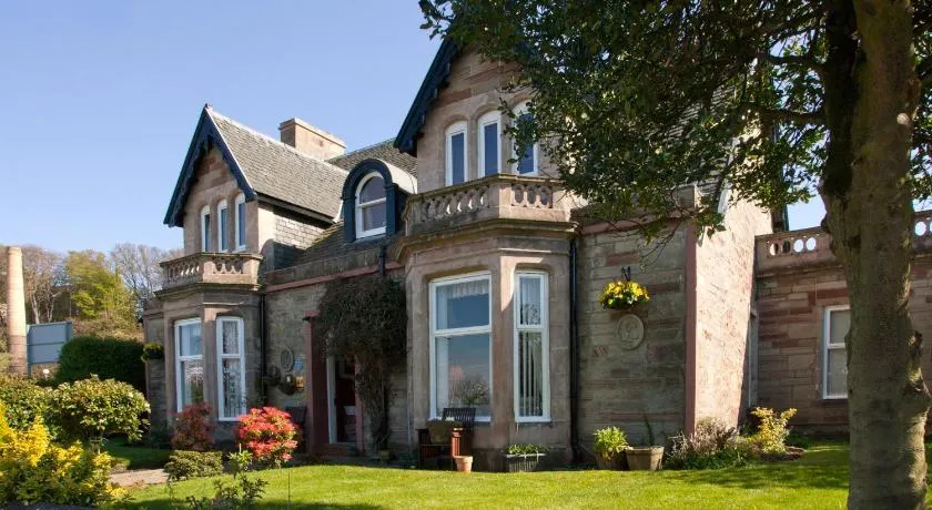 Royston Guest House Inverness - Image 1
