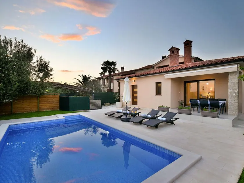 Charming villa Natali with private pool in Pula - Image 1