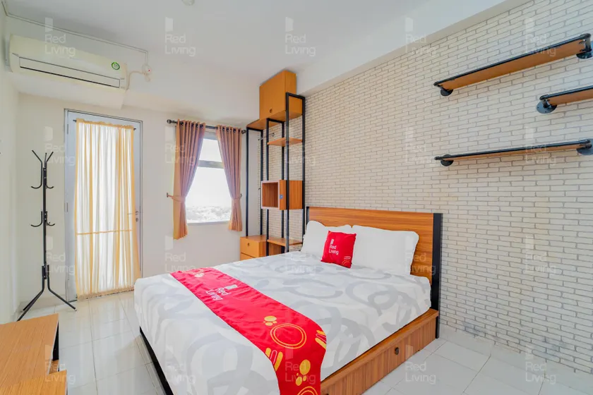 RedLiving Apartemen Easton Park Jatinangor - Rajes Room - Image 1
