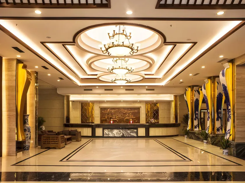 Guilin Jin Yi Holiday Hotel - Image 1