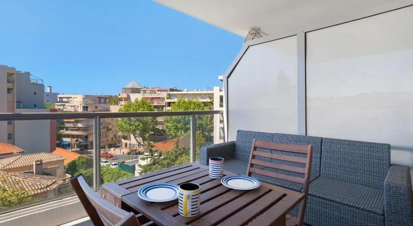 Centre juan les pins 2P pkg Elfira - Image 1