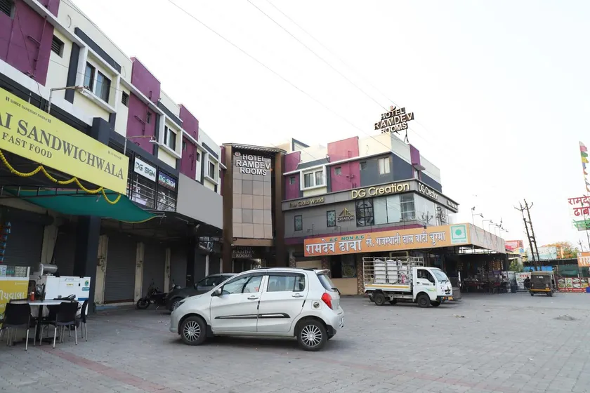 HOTEL RAMDEV ROOMS - Image 1