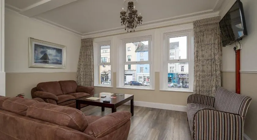 The Square townhouse Fermoy - Image 1
