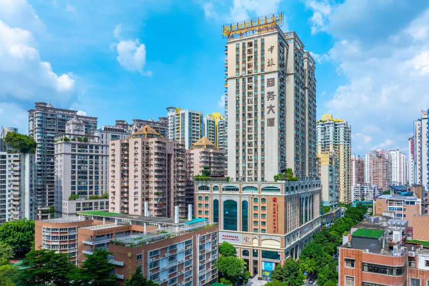 Landmark International Hotel - Image 1