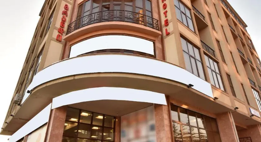 Hotel Grand - Image 1