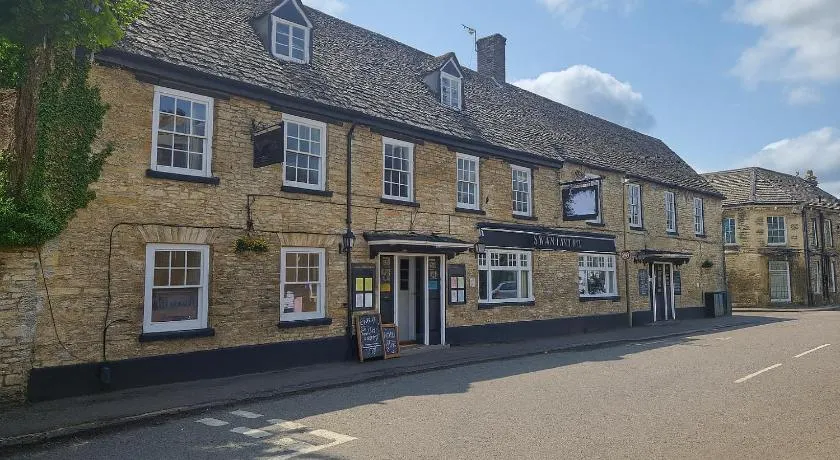The Swan Hotel Oxford - Image 1