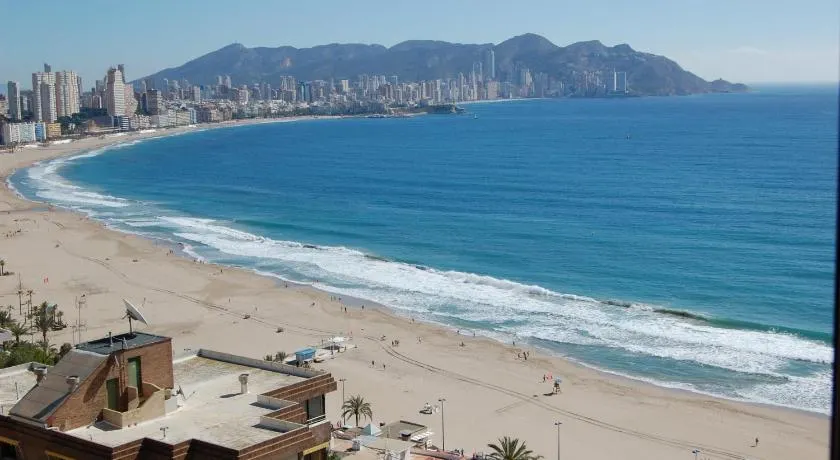 Apartamento Poniente Beach - Image 1