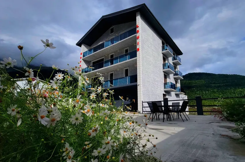 Hotel Louis - Image 1