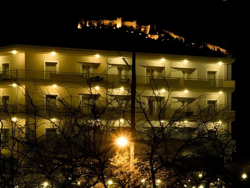Flisvos Hotel Nafpaktos - Image 1