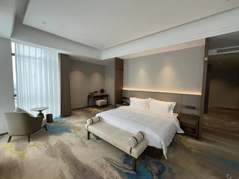 Ding Zhou International Hotel - Image 1