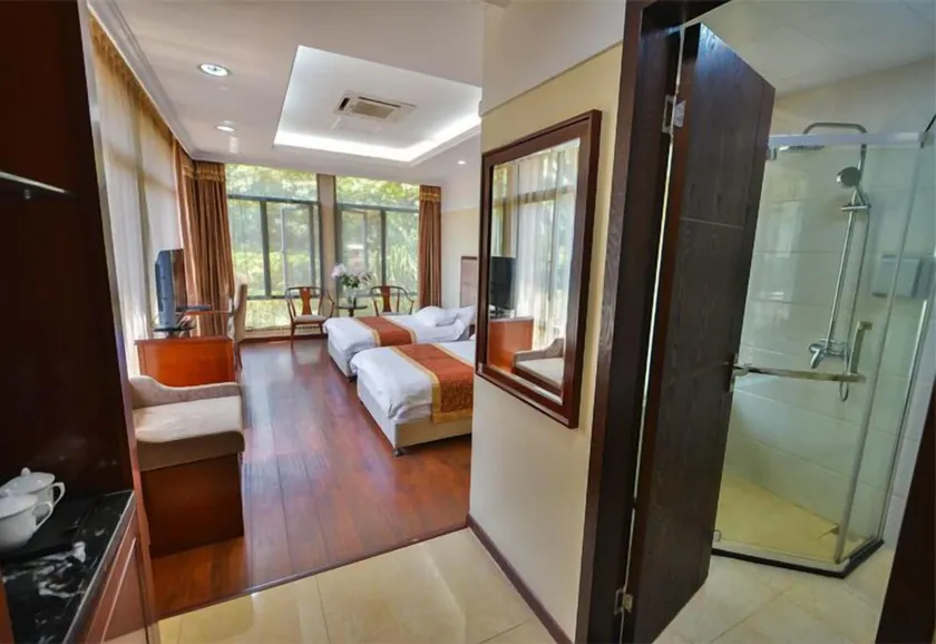Arirang Hotel - Image 1