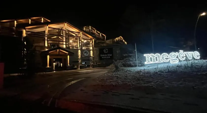Megeve Praz sur Arly Apparthotel eclat des veriaz Studio vue sur jardin - Image 1