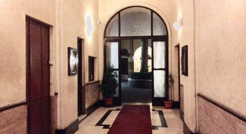 In the Center of Rome - Image 1