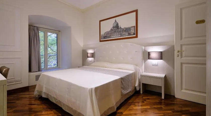 Lory House - Image 1