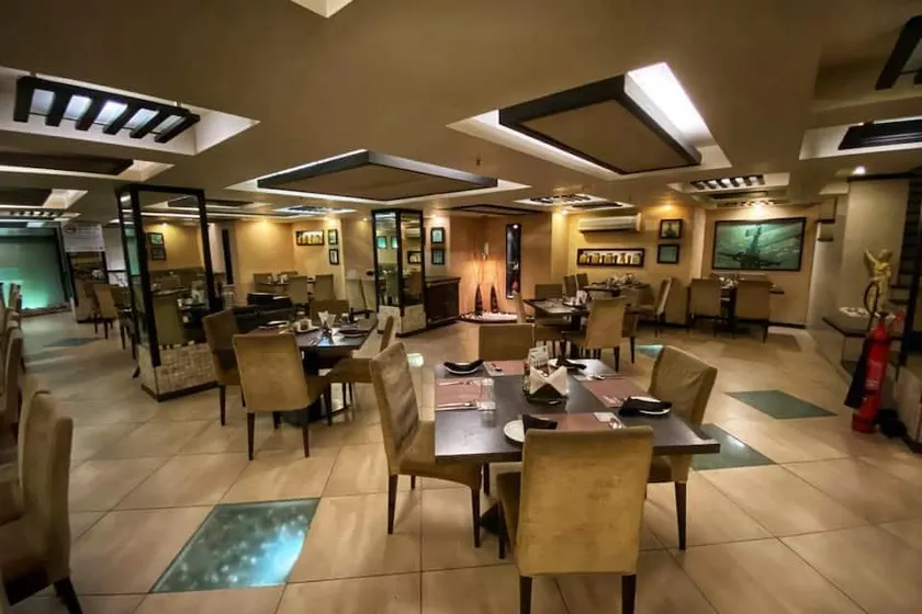 Hotel Yuvraj - Image 1