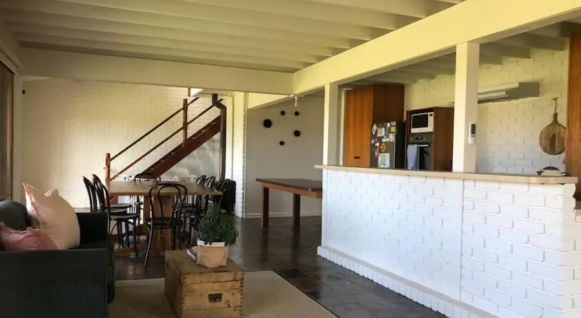 Peterborough Beach House - Image 1