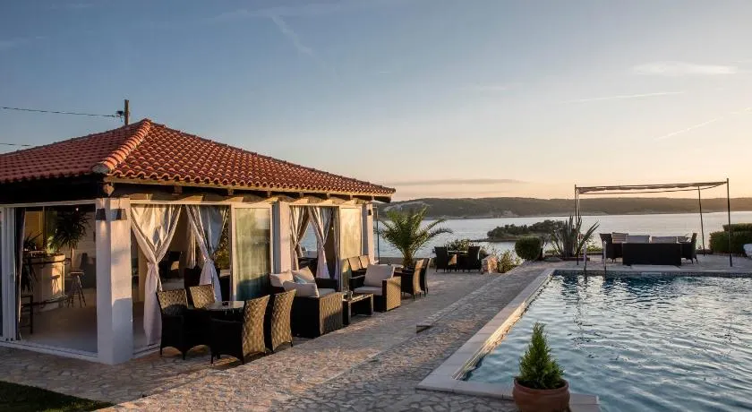 Apartments by the Beach with Pool and Lounge Beds - Miral Apartments - Image 1