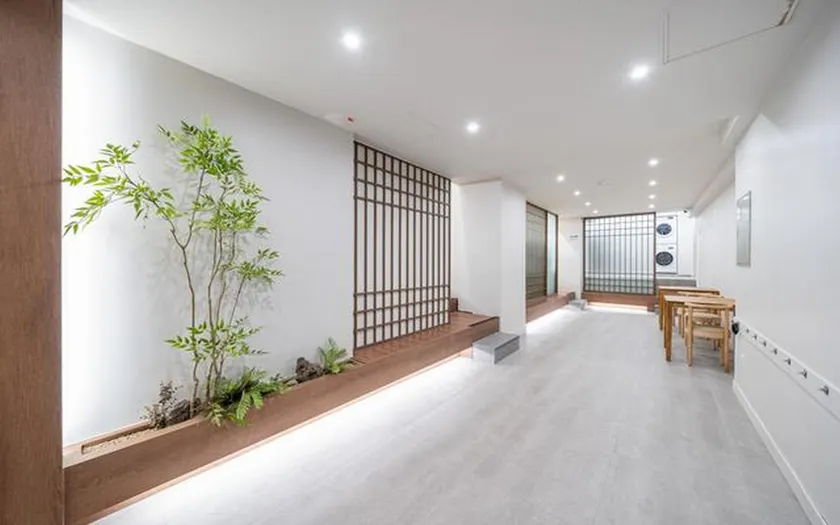 Dongdaemun Tourist Hotel - Image 1