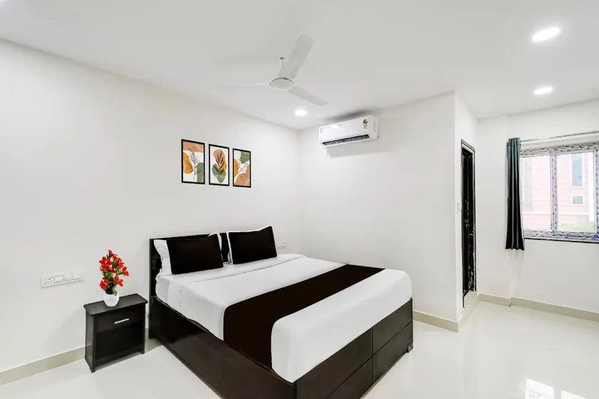 Super Townhouse Golden Temple Manikonda - Image 1