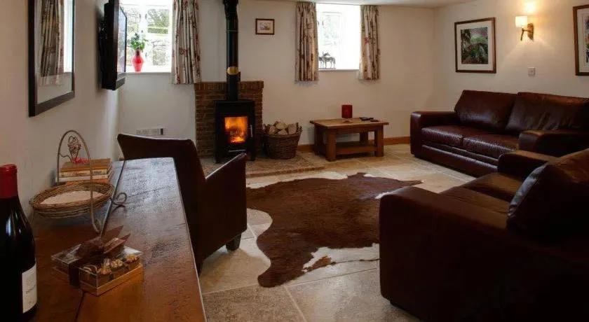 Squeak Cottage - Image 1