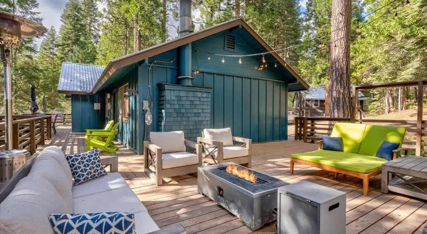 Starlight Cabin - Image 1