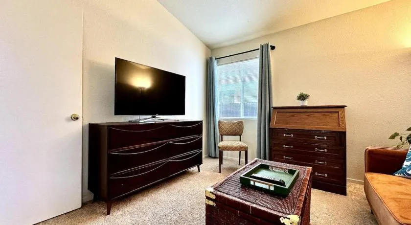 King Bed Retreat, Pet-Friendly, Rancho Cordova - Image 1