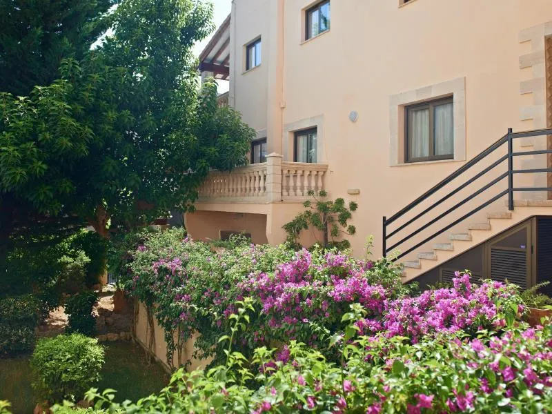 Apartamentos Lemar - Image 1