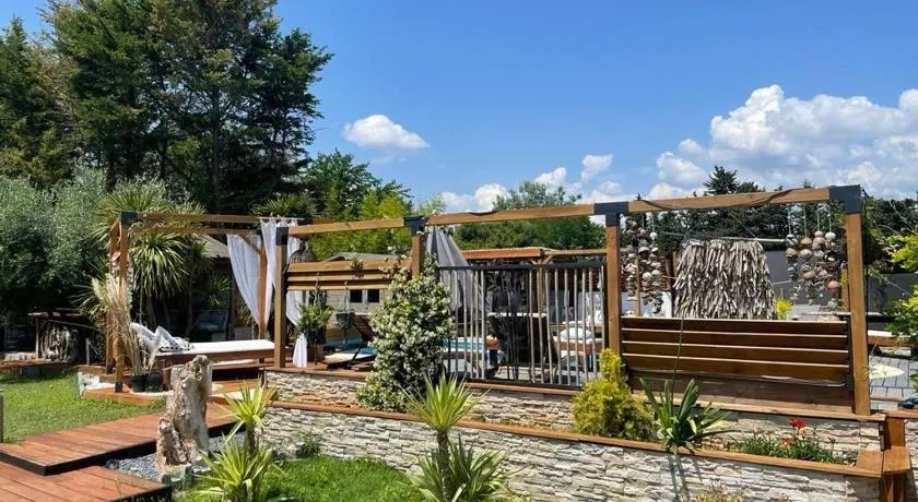 loft, clim, jardin, piscine, calme, parc expo, - Image 1