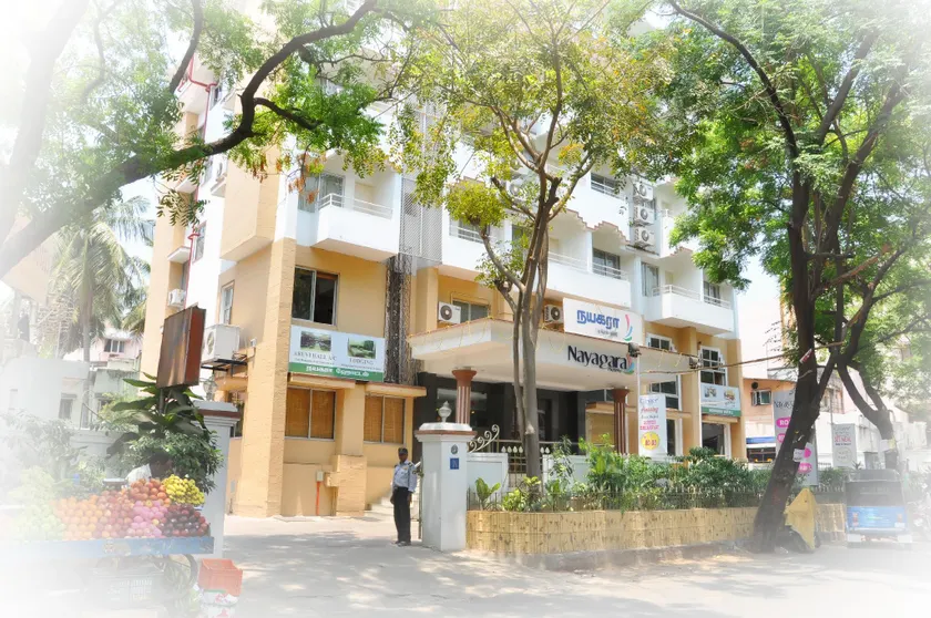 Nayagara Hotel - Image 1