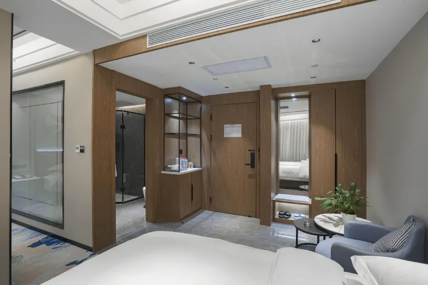 Hong Yao Lan Xing Hotel - Image 1