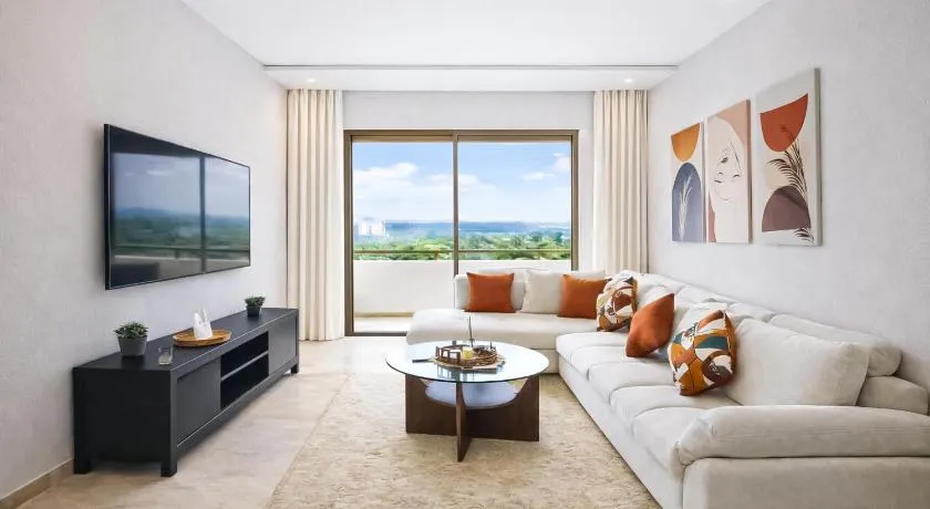 Modern Cozy Apartment in Prime Location - Image 1