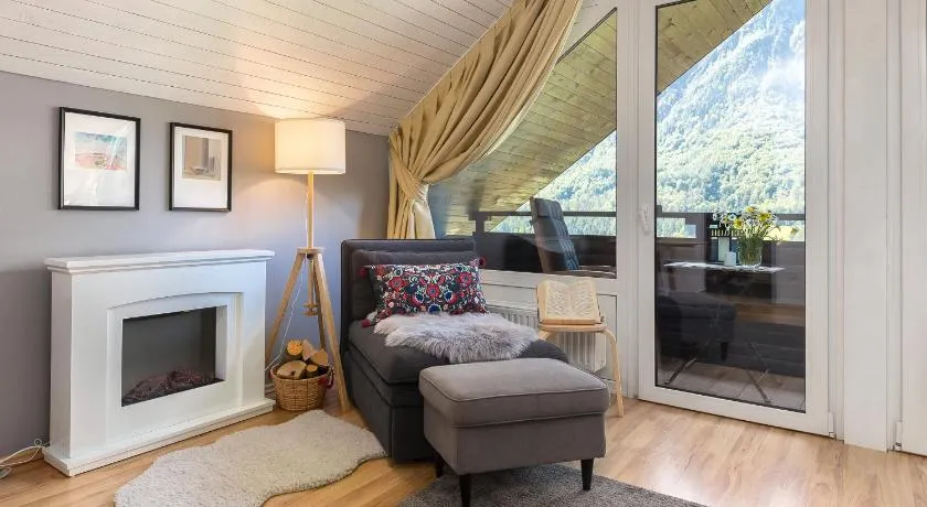 Rož'ca apartments with mountain view - Image 1