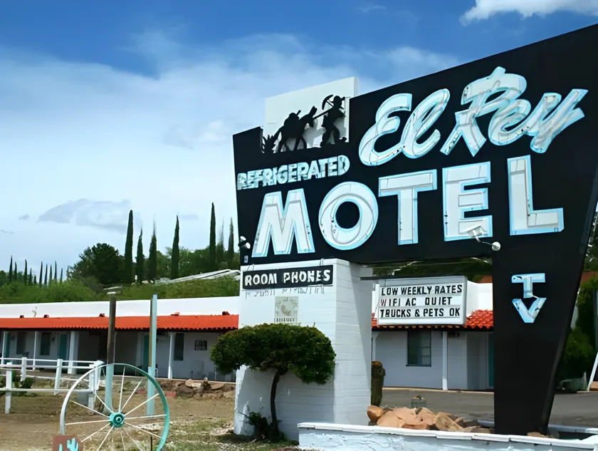 El Rey Motel - Image 1