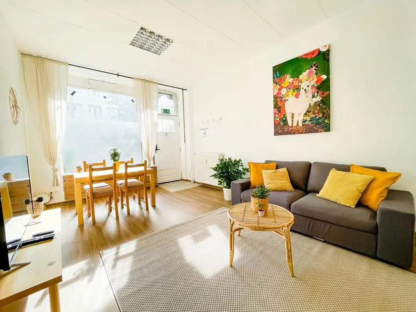 2 Bedroom Apartment in convinient location - Image 1